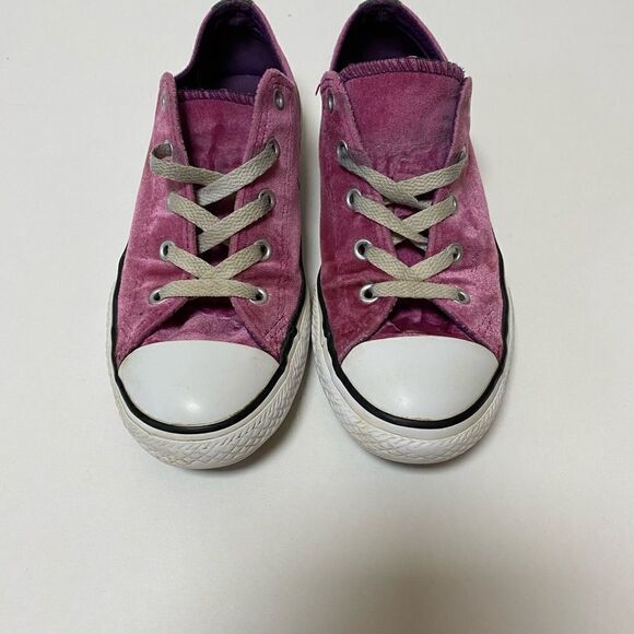 Converse CTAS Junior’s Pink Velvet Double Tongue Low Top Sneakers - Picture 4 of 11